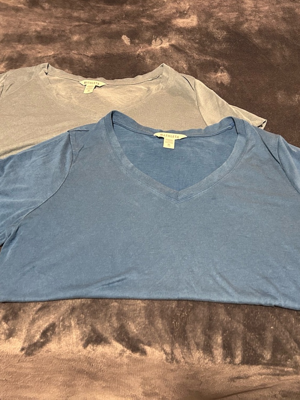 Athleta Lightweight value pack including deep Blue and seafoam green V-Neck Tee